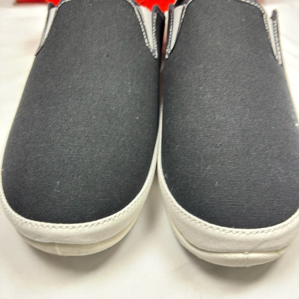 Deer Stags Slipperooz “Spike” Indoor/Outdoor Slip-On Shoes | Unisex 9M‎ | Black